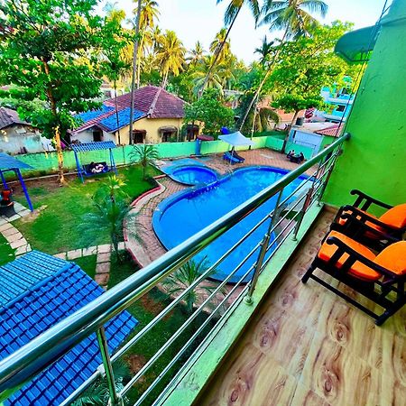 Summer Beach Resort, Goa - #Near Baga Beach #Swimming Pool #Garden #Bar #Lift #Premium Rooms #Property Of The Year #70565-84665 Calangute Bagian luar foto