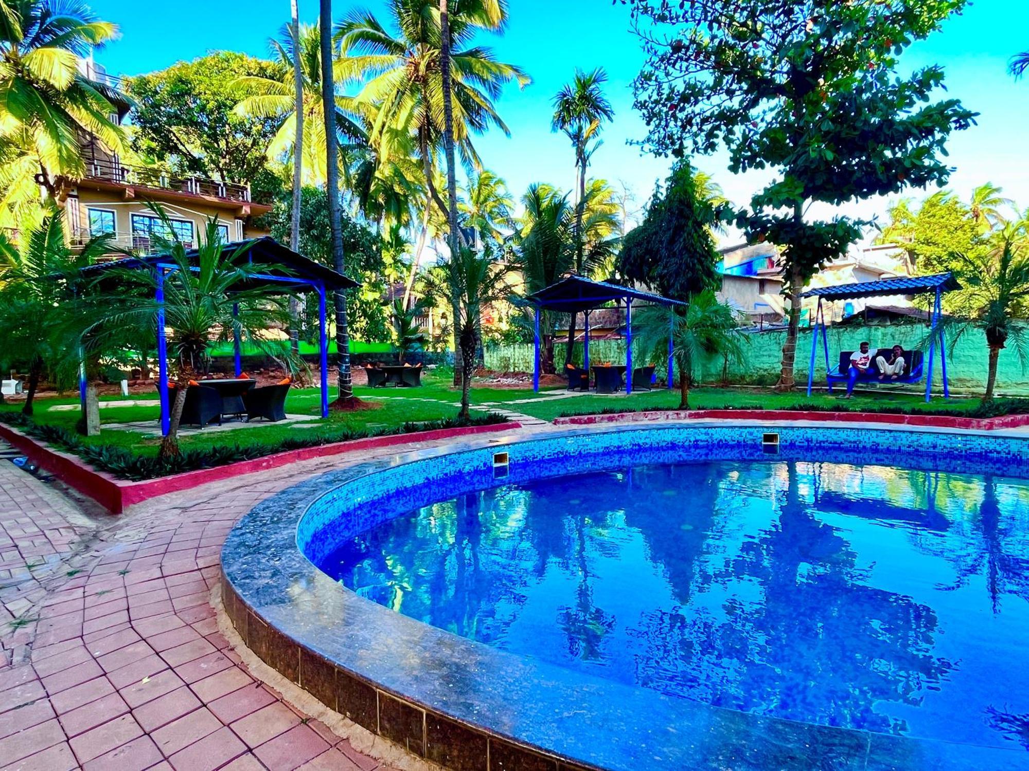 Summer Beach Resort, Goa - #Near Baga Beach #Swimming Pool #Garden #Bar #Lift #Premium Rooms #Property Of The Year #70565-84665 Calangute Bagian luar foto